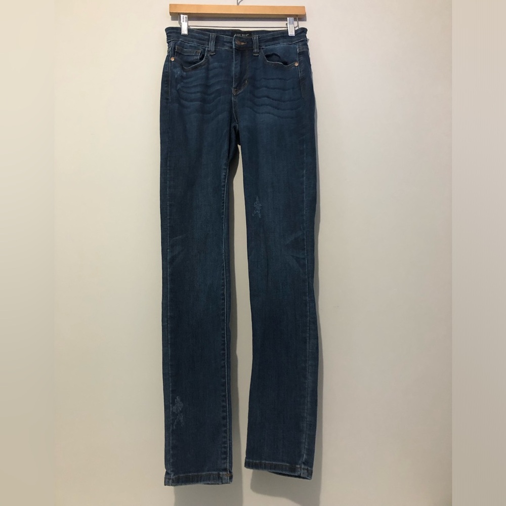 Judy Blue Relaxed Fit Women’s 27 Junior’s 5 Light Distressed Blue Jeans